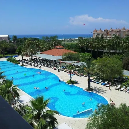 Ośrodek wypoczynkowy Sural 5*